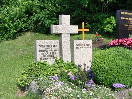 Friedhof Grabsteine