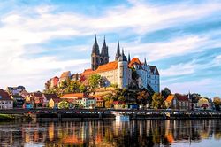 © EKH-Pictures/stock.adobe.com Stadtbild mit Elbufer mit Albrechtsburg in Meißen