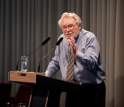 Prof. Dr. Oskar Negt auf dem Verbandstag 2011