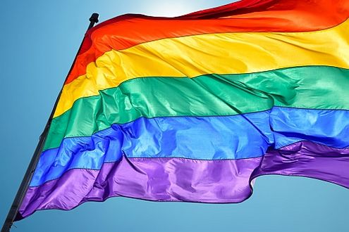 Regenbogenflagge als Symbol für Toleranz und der LGBTQ-Bewegung