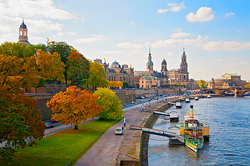 Dresden –  Elbpromenade im Herbst
