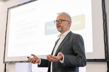 Prof. Dr. Olaf Schnur