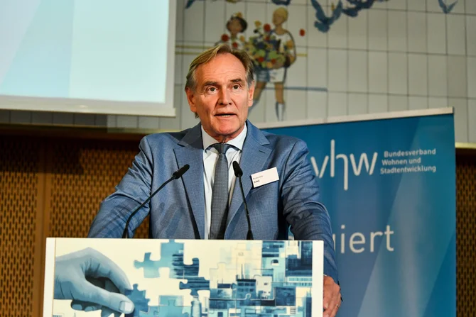 Burghard Jung Burkhard Jung, Präsident des Deutschen Städtetags, beim vhw-Verbandstag 2026