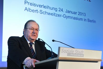 Bezirksbürgermeister Buschkowski zum Preis Soziale Stadt 2012