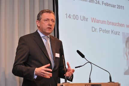 OB Dr. Peter Kurz Warum_brauchen_wir_das_Staedtenetzwerk