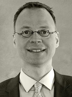 Herr Martin J. Ohms