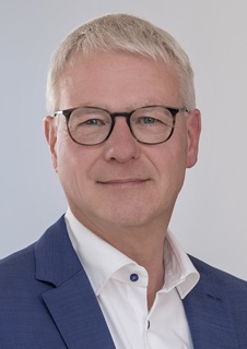 Herr Nils Gronemeyer