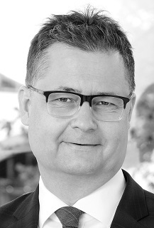 Herr Jörg Düsselberg