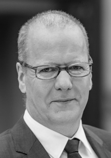 Herr Ulrich Becker