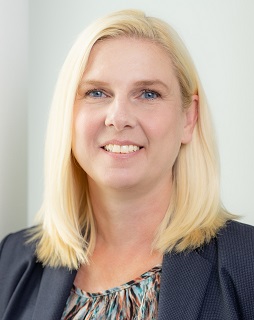Frau Dana Kupke