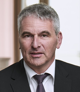 Herr Stefan Vasters