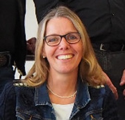 Frau Katharina Schömer