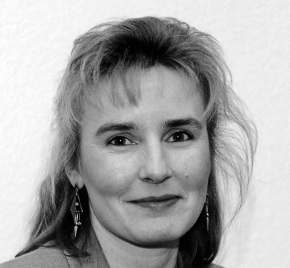 Frau Andrea Blomenkamp