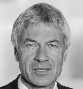 Herr Michael Uechtritz