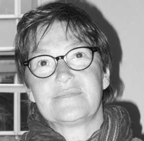 Frau Beate Flatow