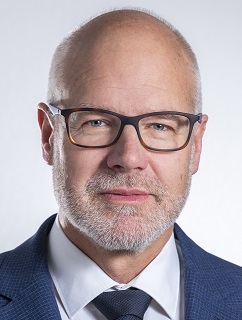 Herr Lothar Bondzio
