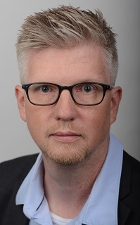 Herr Andy Groth