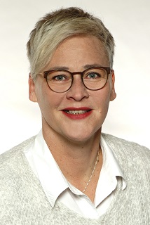 Frau Iris Kämmner