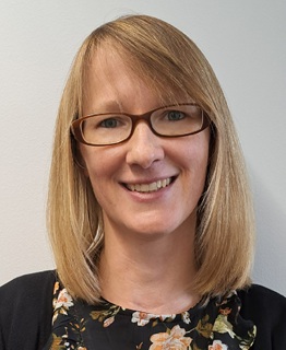 Frau Katrin Adler