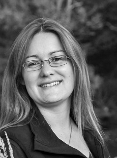 Frau Angelika Firnkes