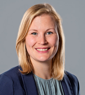Frau Lena Dirksen