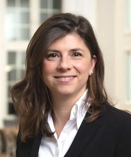 Frau Katharina Strauß