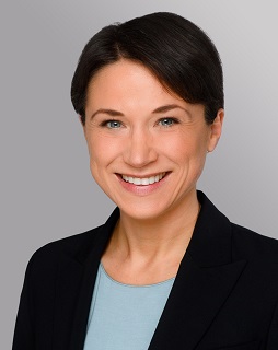 Frau Caroline Ackermann