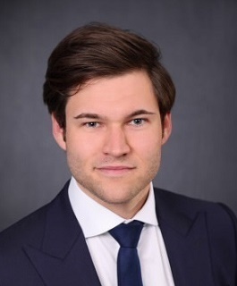 Herr Lucas Vogel