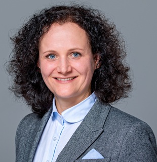 Frau Corinna Durinke