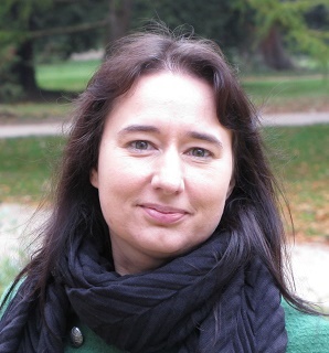 Frau Martina Lüttmann