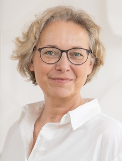 Frau Beate Voskamp