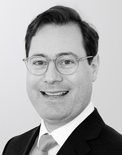 Herr Matthias Peine