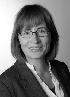 Frau Anja Möller