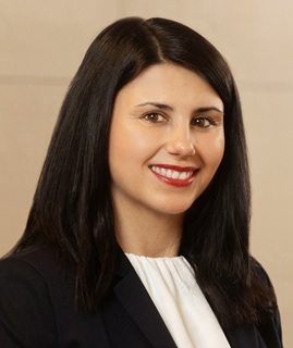 Frau Yasemin Breilmann