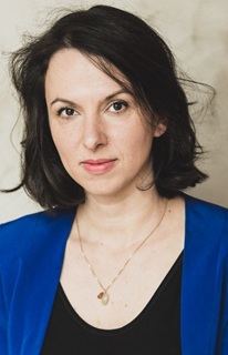 Frau Sandra Cabrales