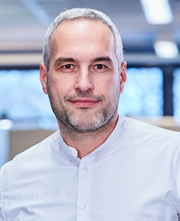 Herr Jörg Henkes