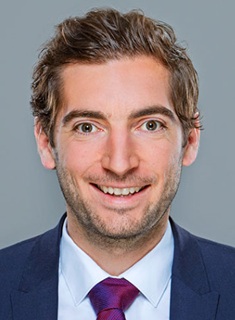Herr Stefan Bischoff