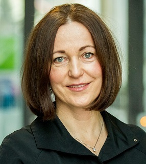 Frau Jana Diesener