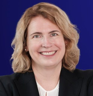 Frau Jutta C. Möller