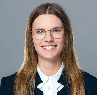 Frau Lara Marie Röhrich