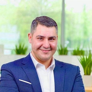 Herr Danis Aslan