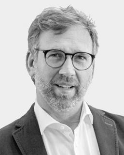 Dipl.-Ing.                                                   Frank Wischerhoff