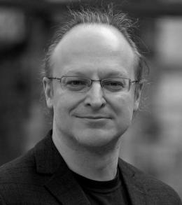 Dr.                                                          Stefan Pilz