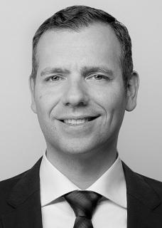 Dr.                                                          Torsten Mertins