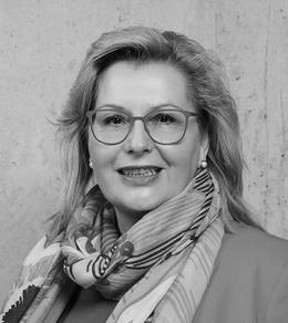 Dipl.-Pol.                                                   Heike Höf-Bausenwein