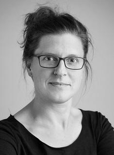 Dr.                                                          Ute Schadek