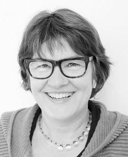 Prof. Dr.                                                    Mechthild Wolff