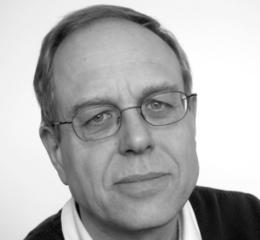 Dr.                                                          Christoph Delius
