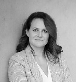 Dipl.-Verww. (FH)                                            Franziska Ackermann