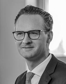 Dr.                                                          Martin Jansen
